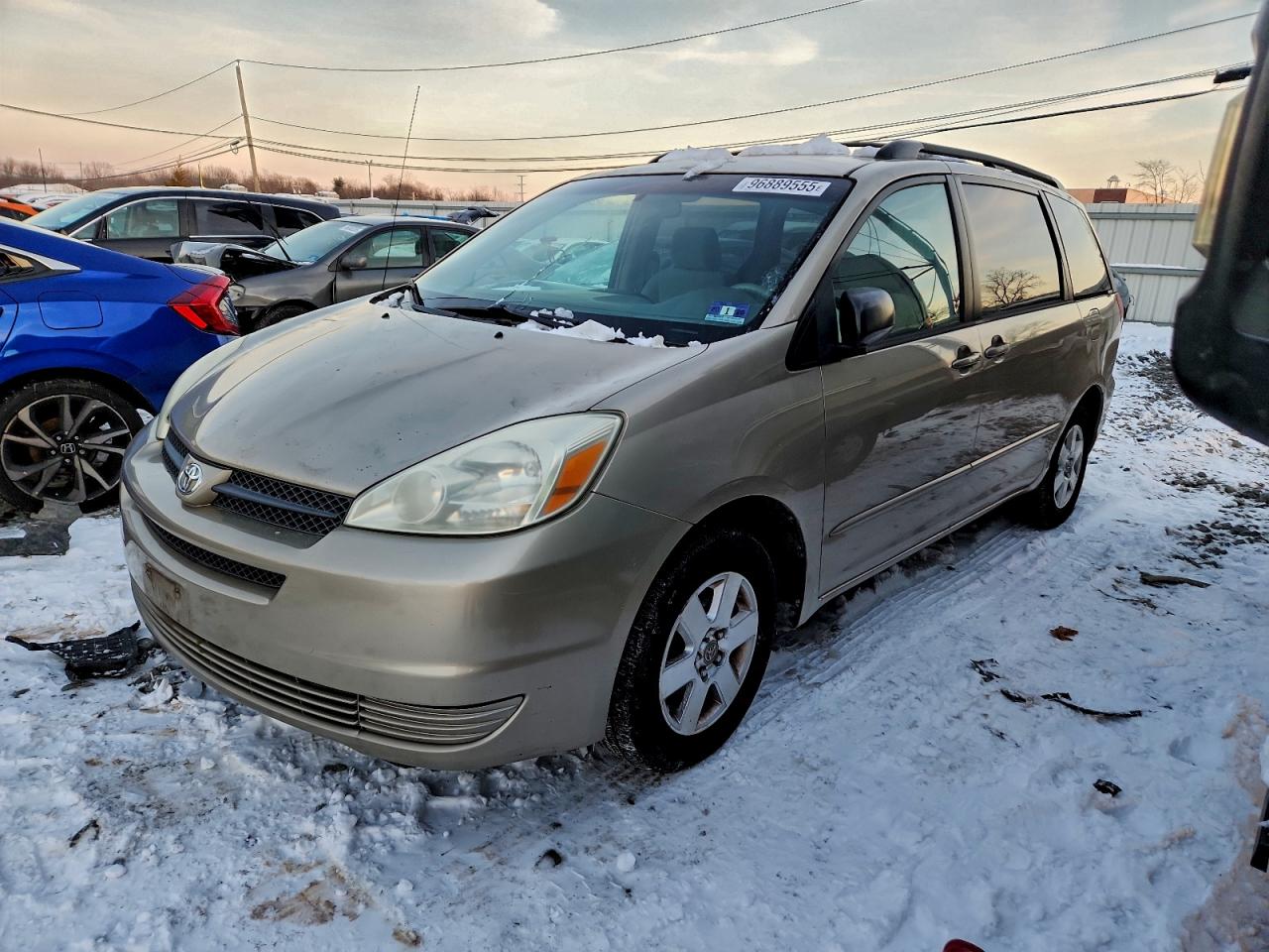 2004 TOYOTA SIENNA