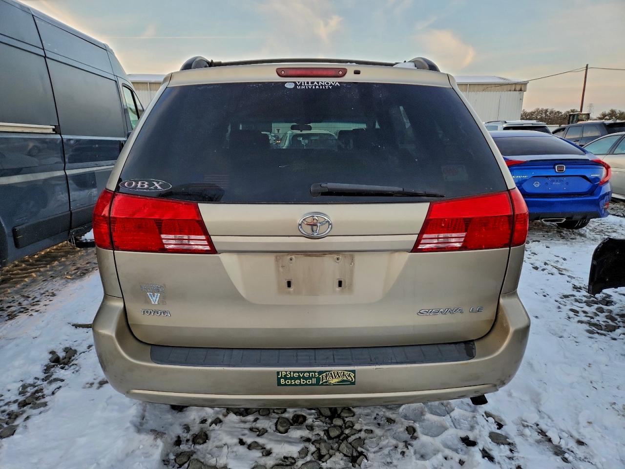 2004 TOYOTA SIENNA CE photo 6