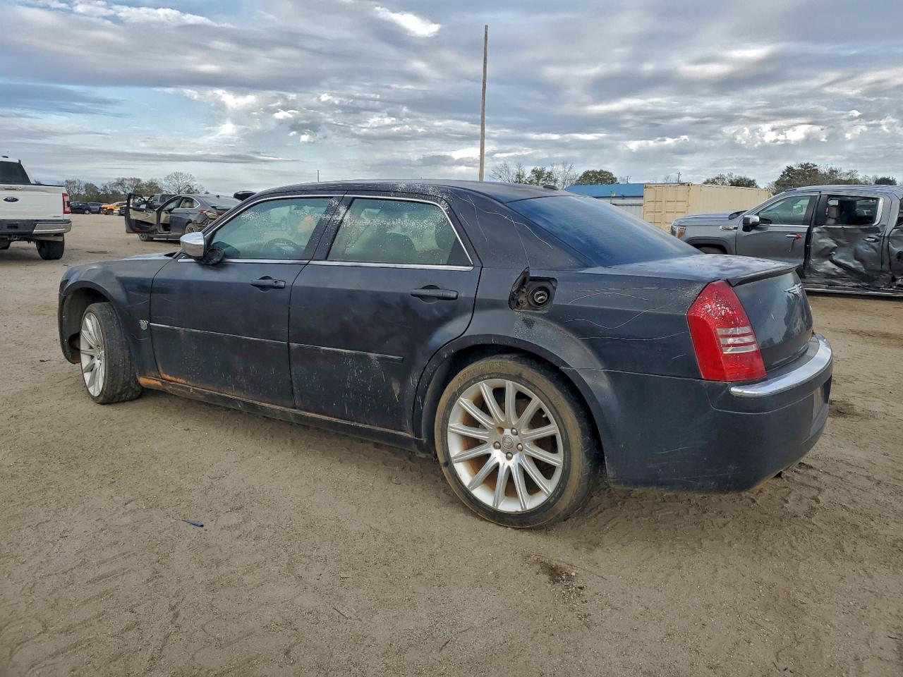 2007 CHRYSLER 300C photo 3