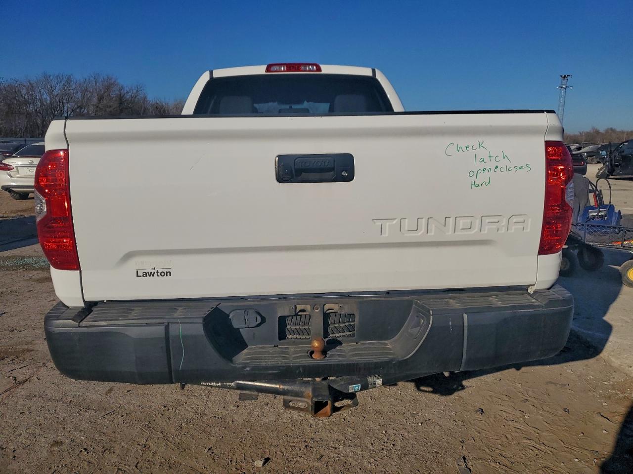 2014 TOYOTA TUNDRA DOUBLE CAB SR photo 16