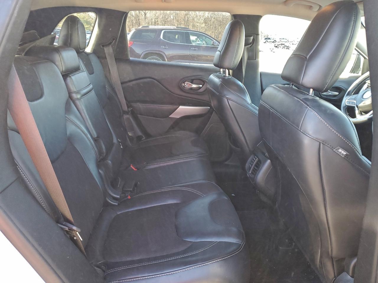 2018 JEEP CHEROKEE LATITUDE PLUS photo 28