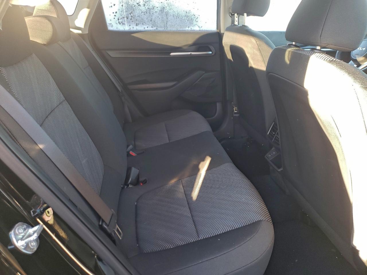 2025 KIA SELTOS LX photo 31