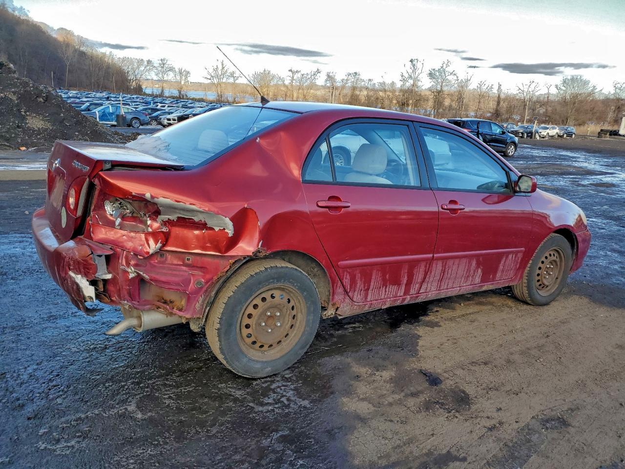 2004 TOYOTA COROLLA photo 3