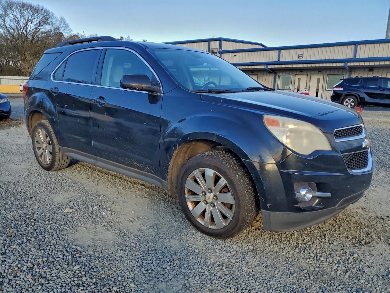 2010 CHEVROLET EQUINOX LT photo 4