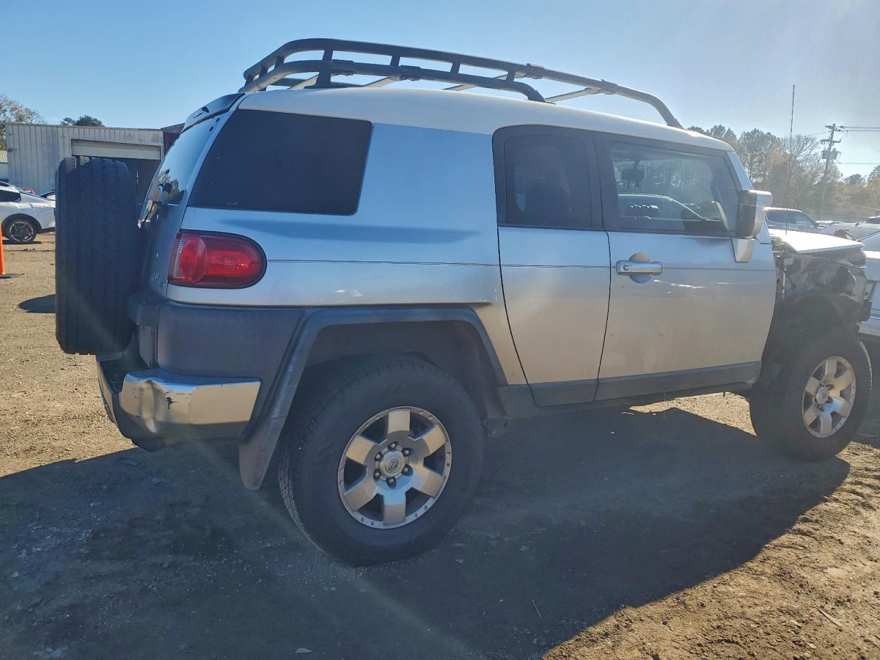 2007 TOYOTA FJ CRUISER photo 3
