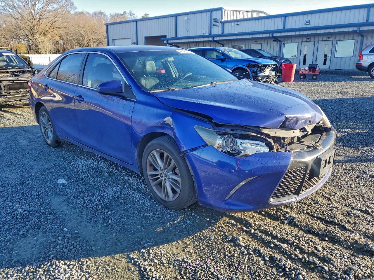 2015 TOYOTA CAMRY LE photo 4