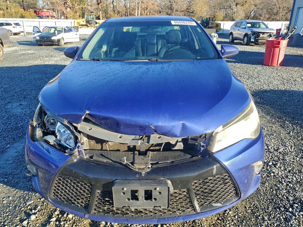 2015 TOYOTA CAMRY LE photo 5