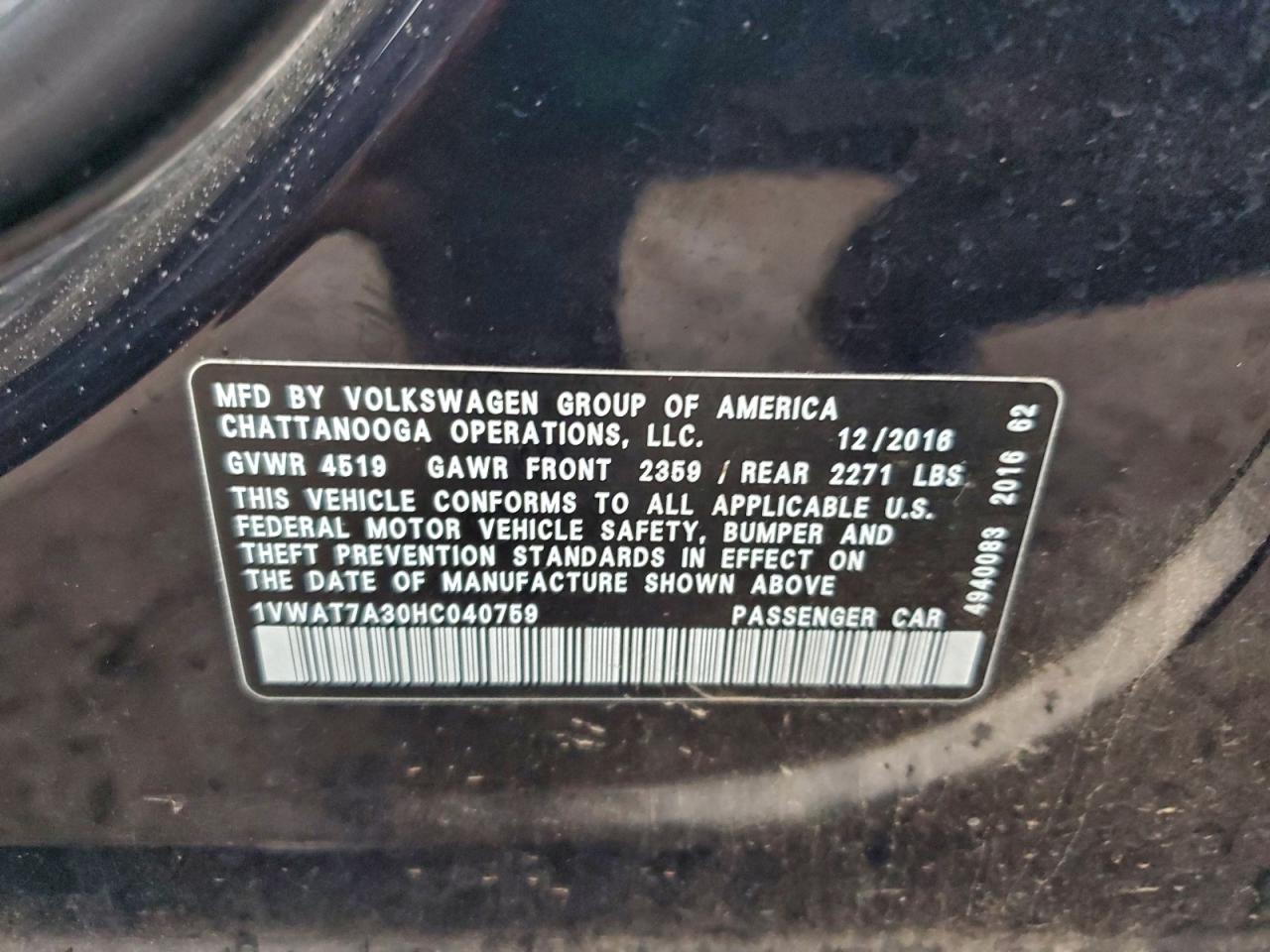 2017 VOLKSWAGEN PASSAT S photo 23