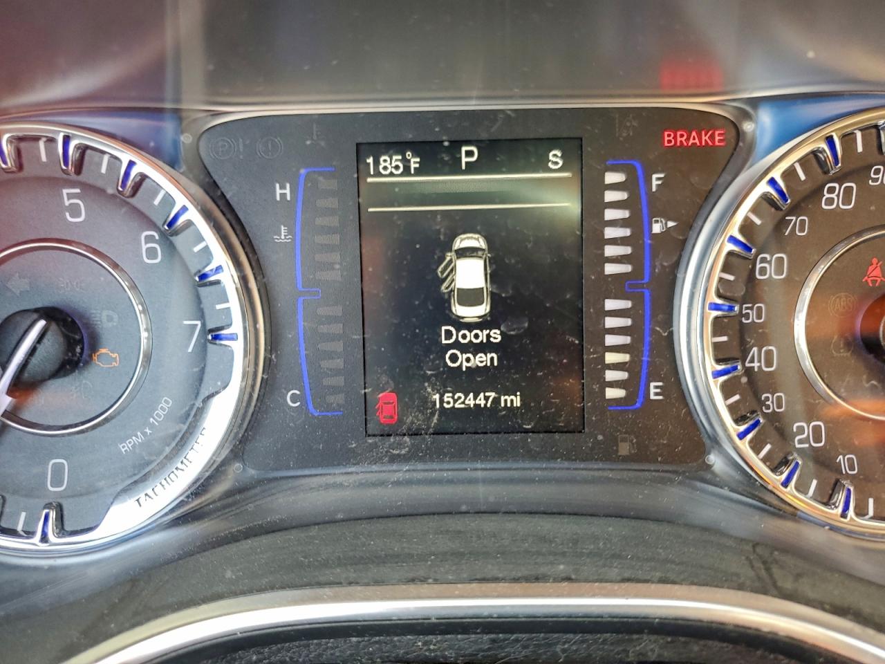 2015 CHRYSLER 200 LIMITED photo 9