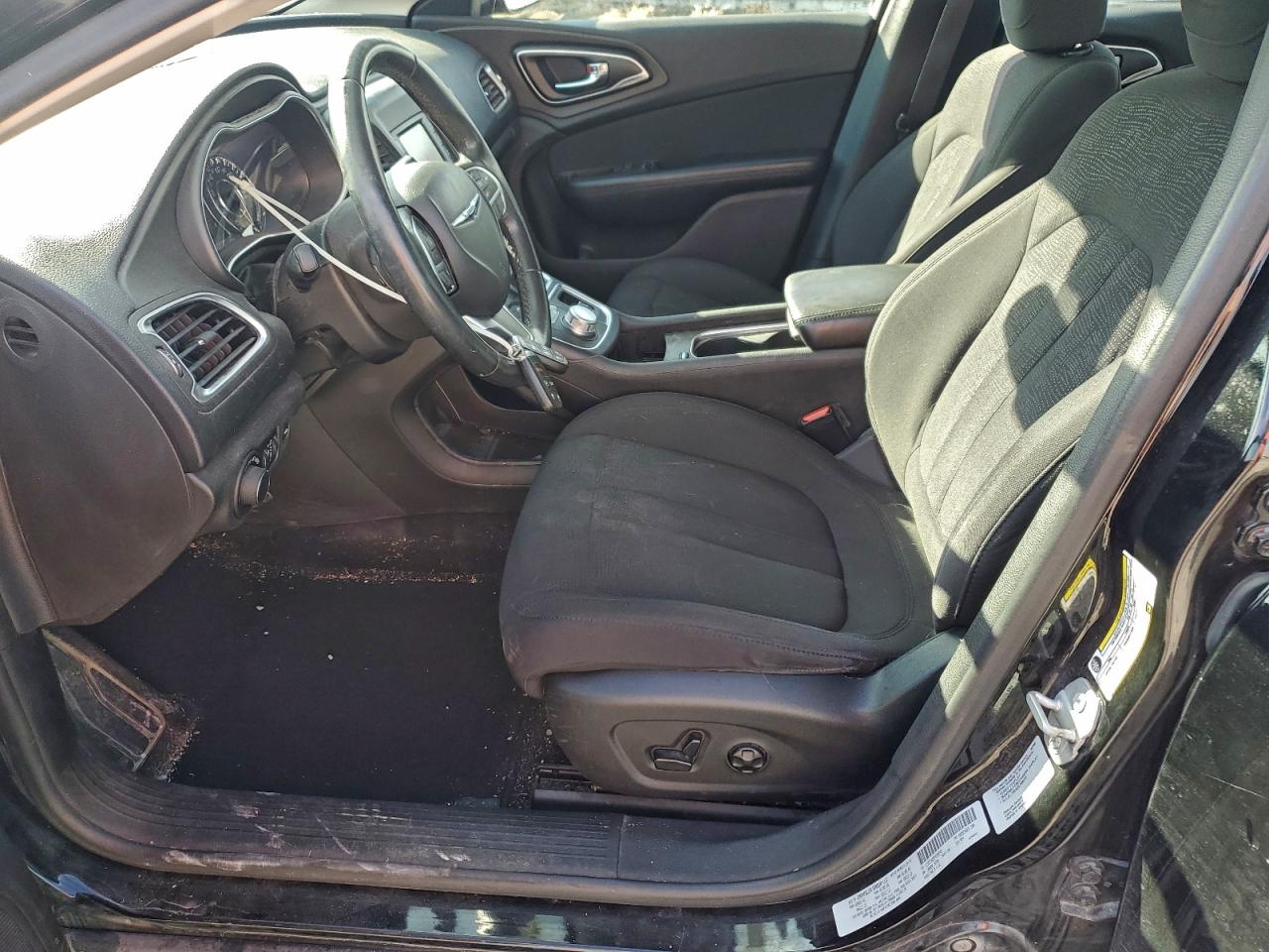2015 CHRYSLER 200 LIMITED photo 7