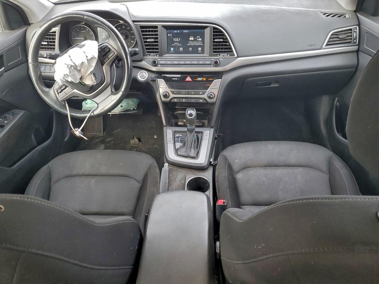 2018 HYUNDAI ELANTRA SEL photo 8