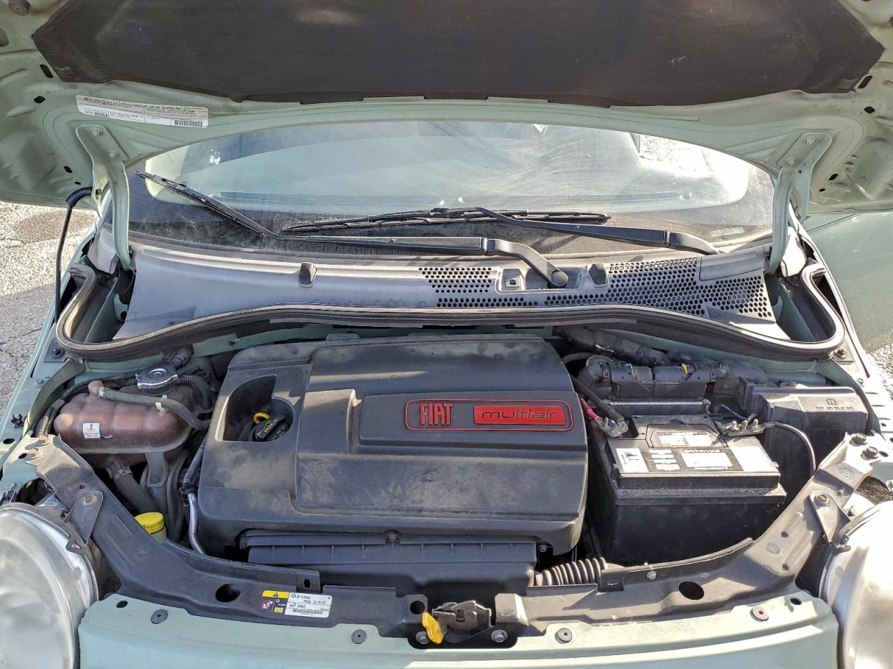 2012 FIAT 500 POP photo 11