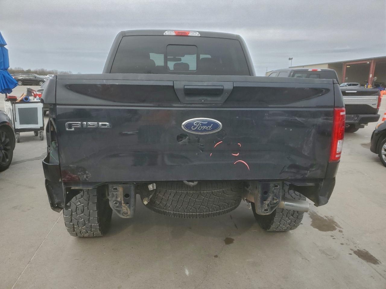 2017 FORD F150 SUPERCREW photo 11