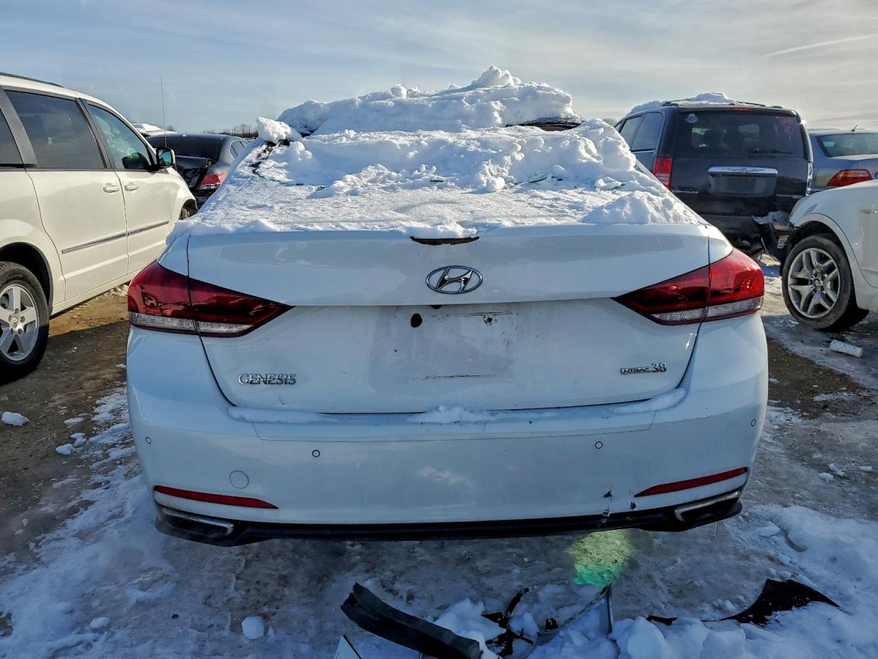 2015 HYUNDAI GENESIS 3.8L photo 6