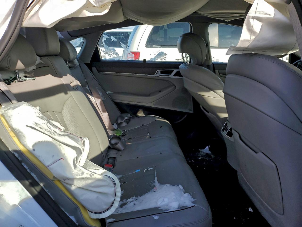 2015 HYUNDAI GENESIS 3.8L photo 10