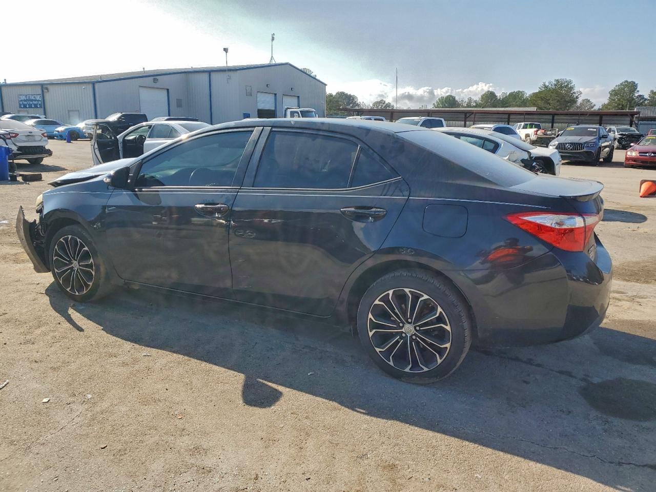 2016 TOYOTA COROLLA L photo 2