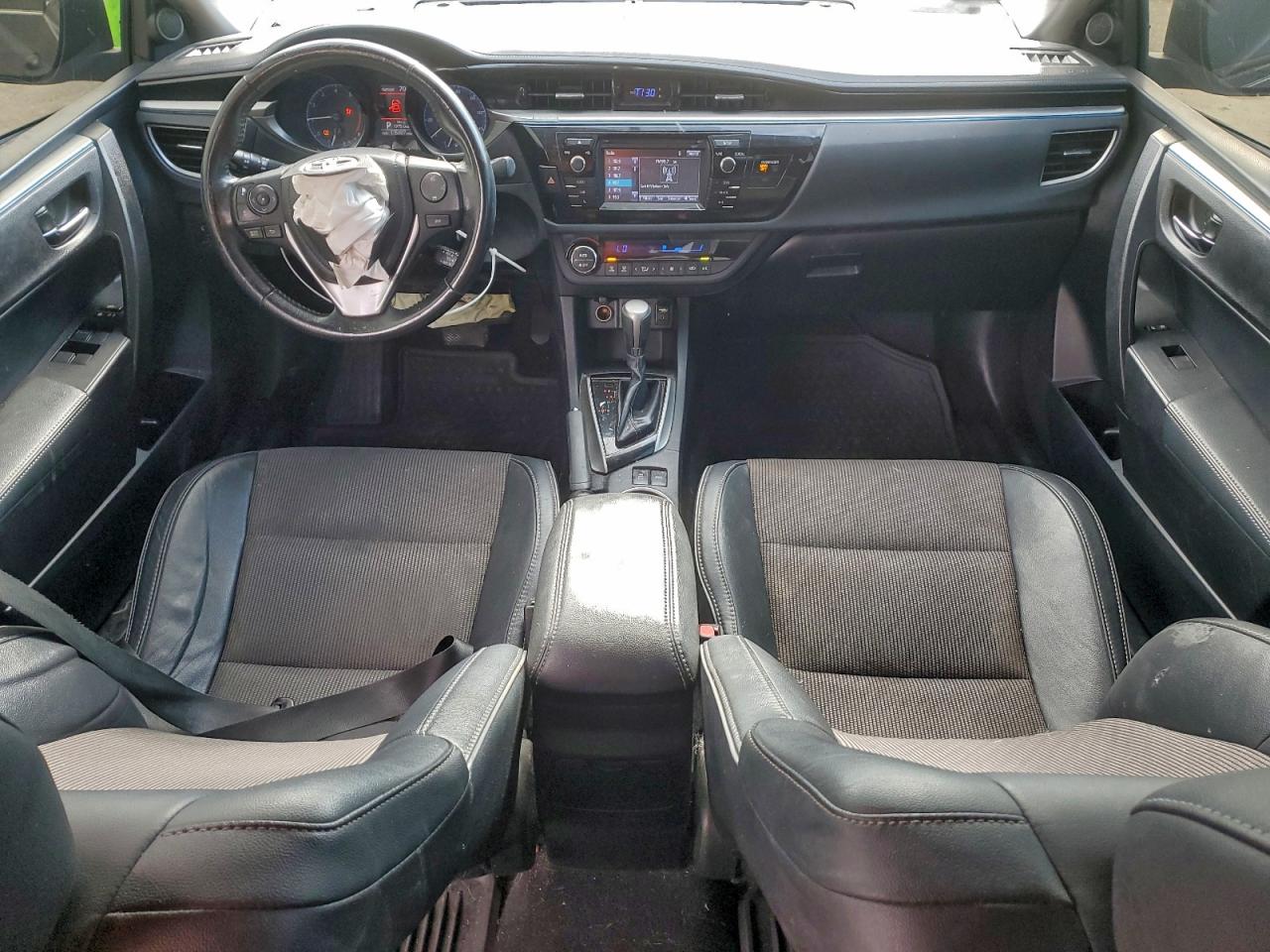 2016 TOYOTA COROLLA L photo 8