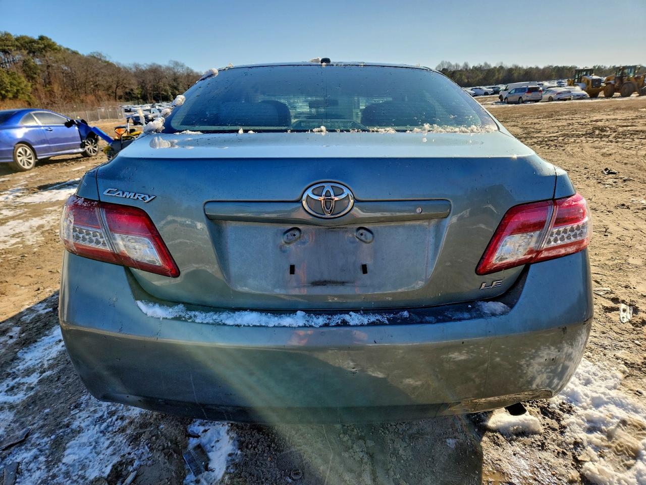 2011 TOYOTA CAMRY BASE photo 6