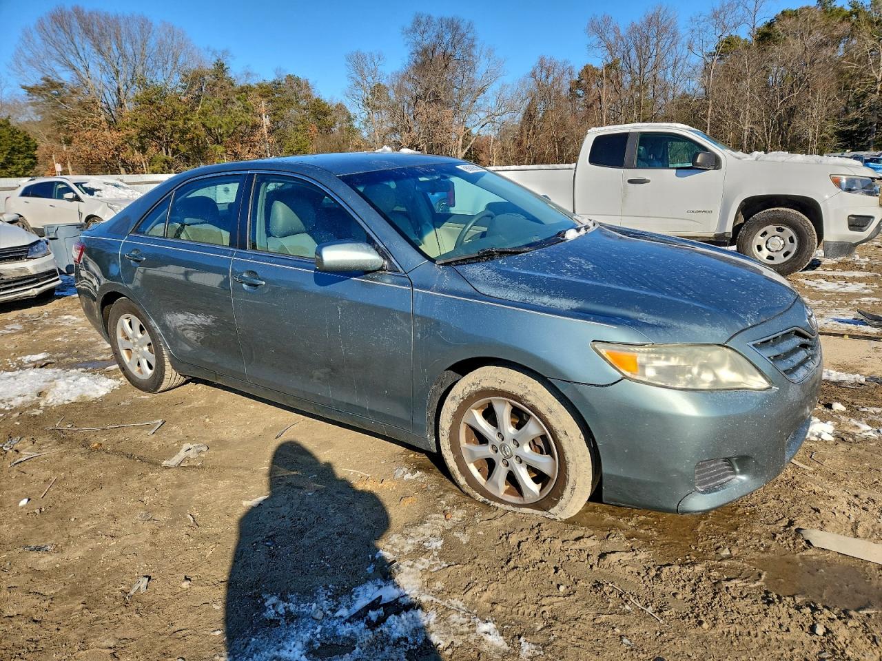 2011 TOYOTA CAMRY BASE photo 4