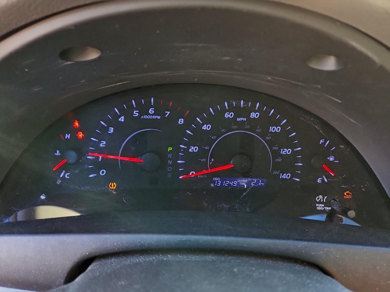 2011 TOYOTA CAMRY BASE photo 9