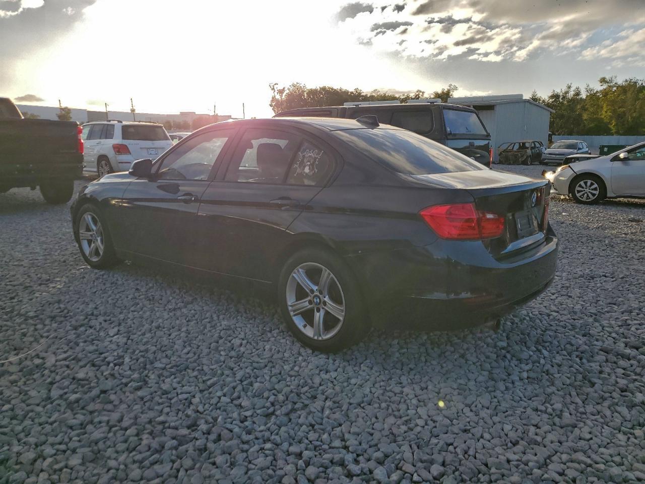 2015 BMW 320 I photo 2