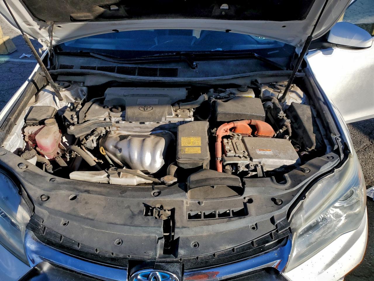2015 TOYOTA CAMRY HYBRID photo 11
