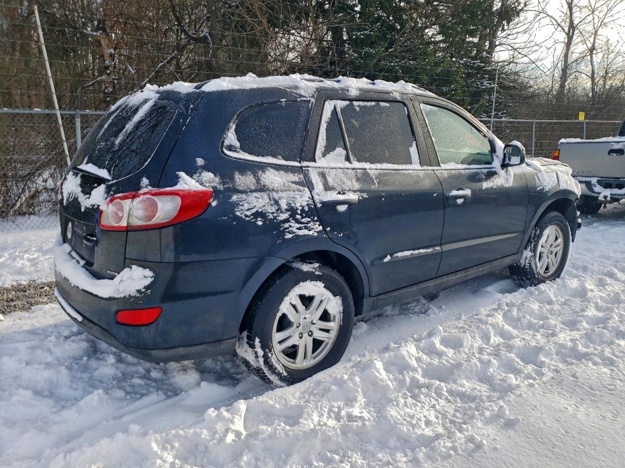 2012 HYUNDAI SANTA FE GLS photo 5