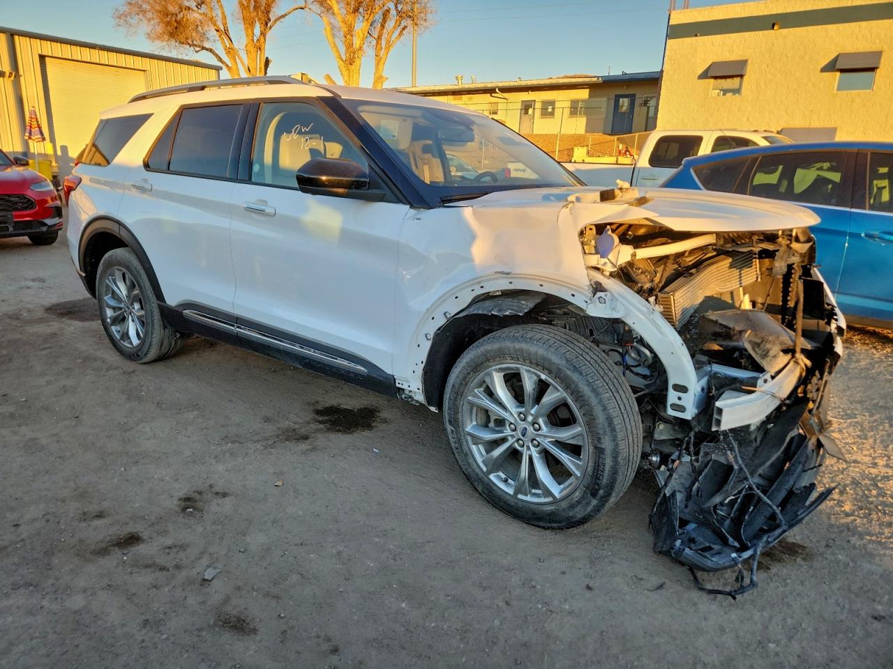 2023 FORD EXPLORER LIMITED photo 4