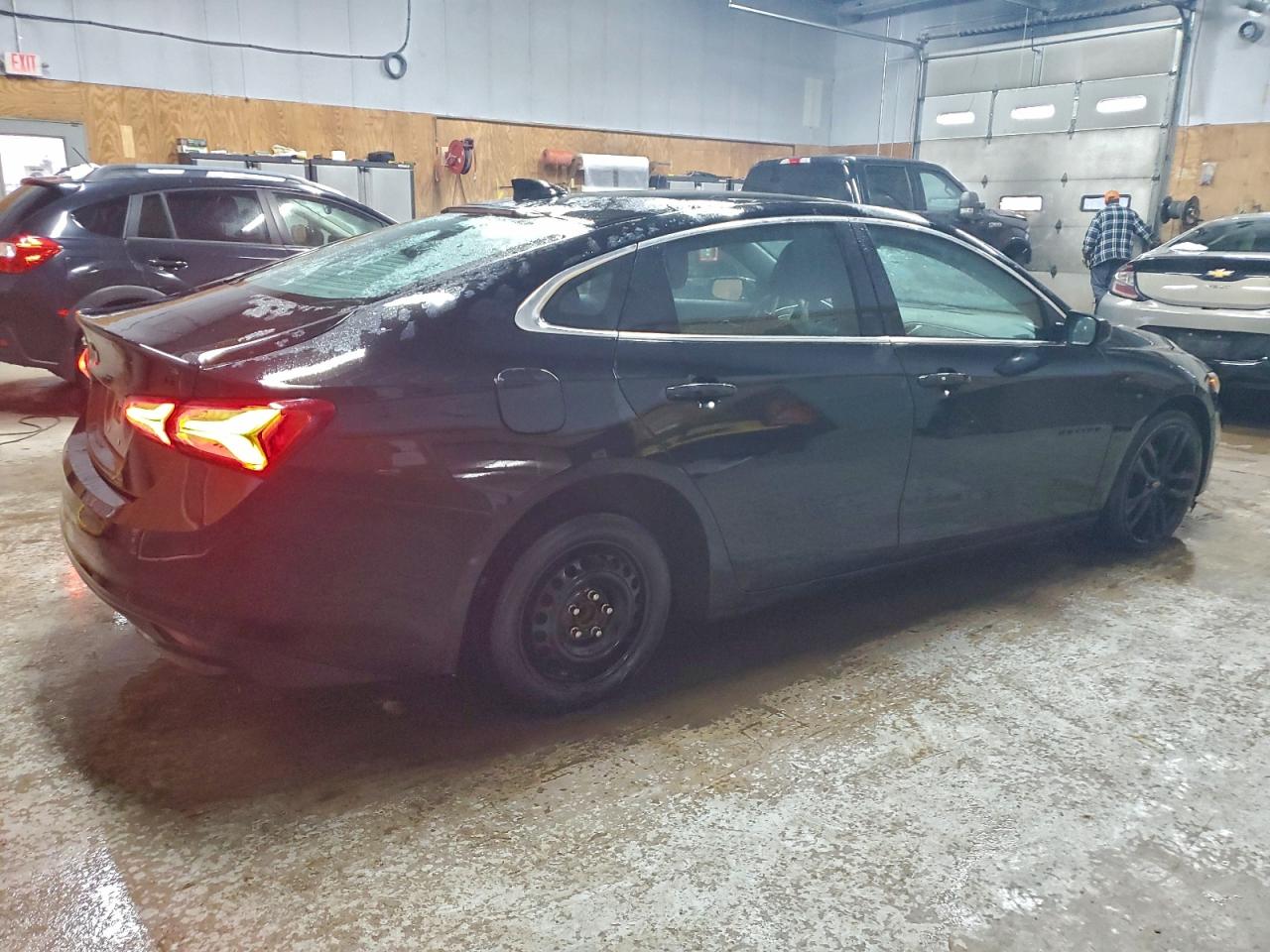 2020 CHEVROLET MALIBU LT photo 3