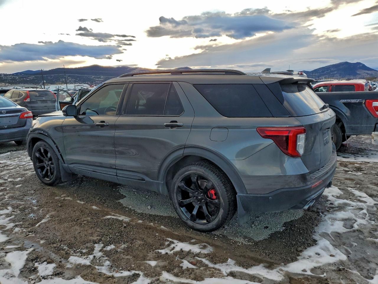 2020 FORD EXPLORER ST photo 2