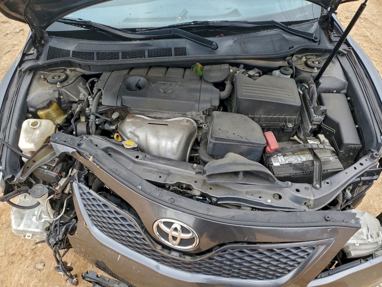 2011 TOYOTA CAMRY BASE photo 21