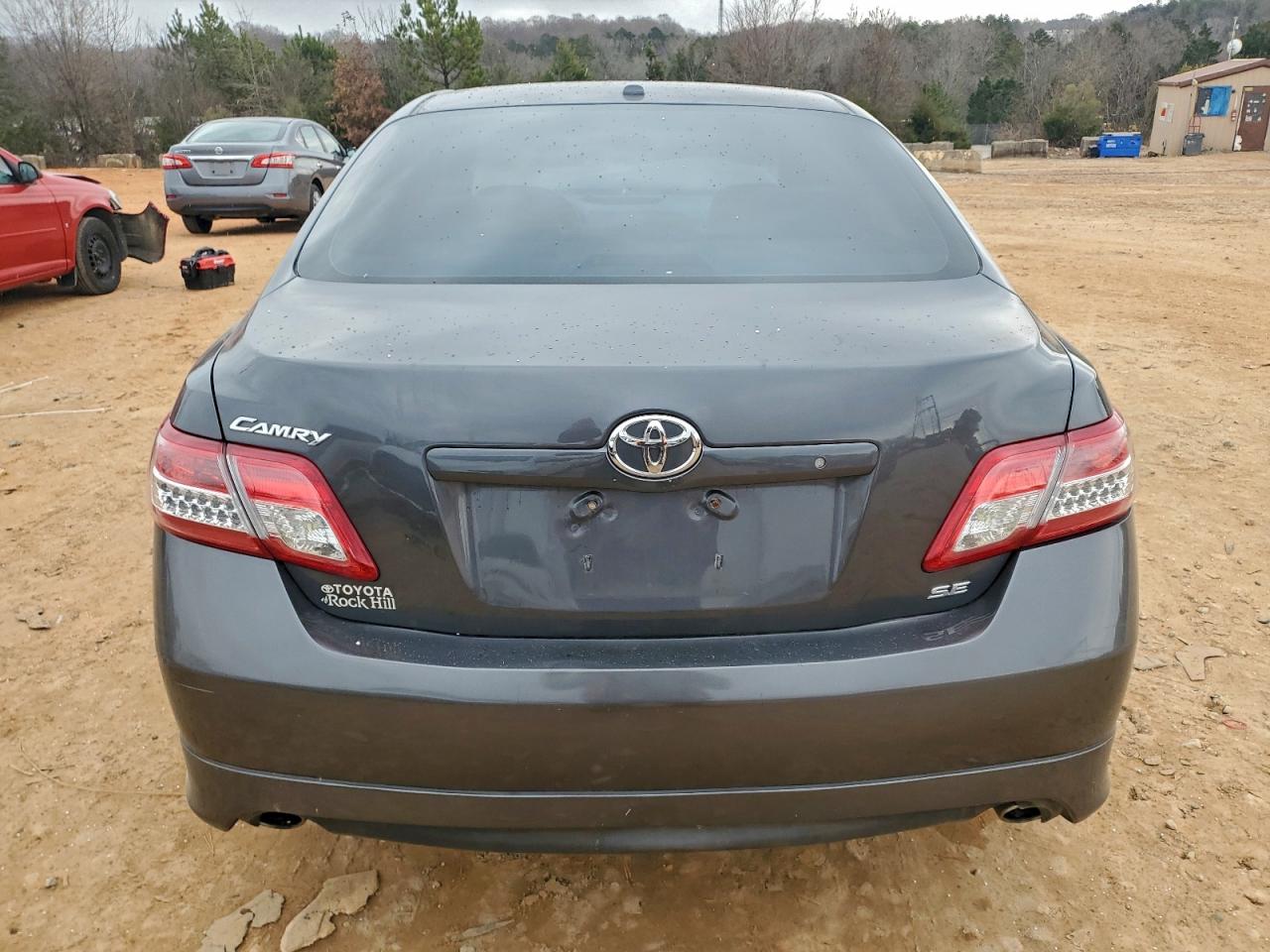 2011 TOYOTA CAMRY BASE photo 11