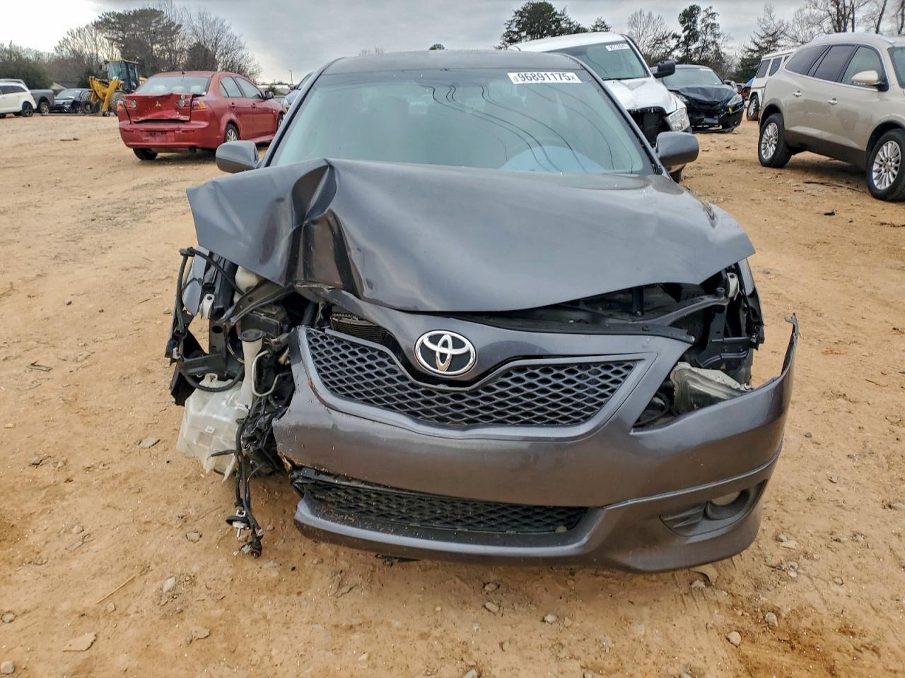 2011 TOYOTA CAMRY BASE photo 9