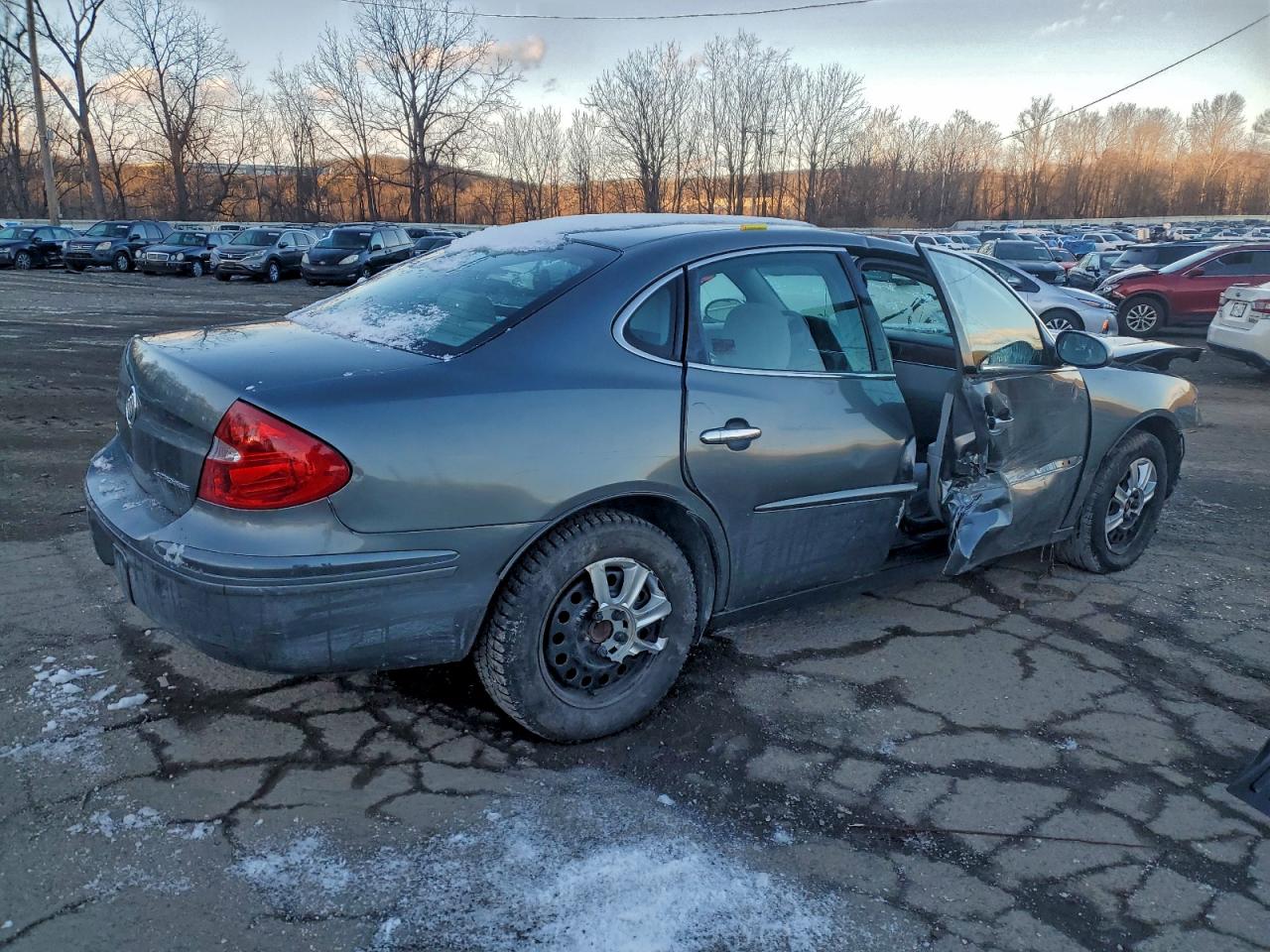 2005 BUICK LACROSSE CX photo 3