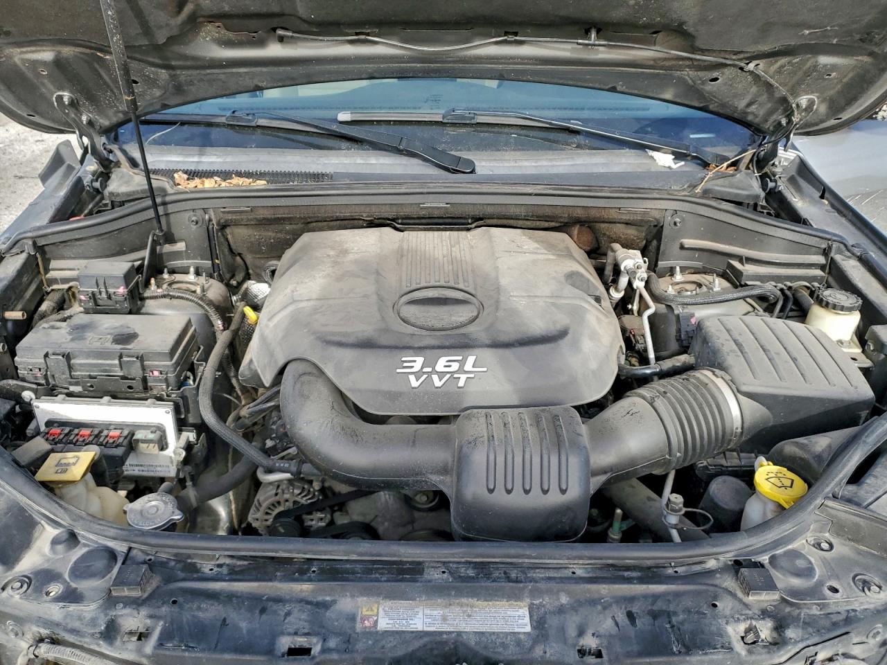 2012 JEEP GRAND CHEROKEE LAREDO photo 12