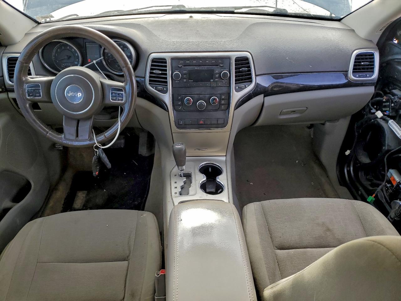 2012 JEEP GRAND CHEROKEE LAREDO photo 8