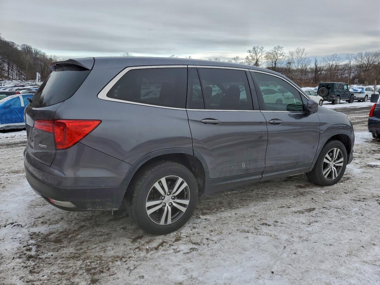 2016 HONDA PILOT EXLN photo 3