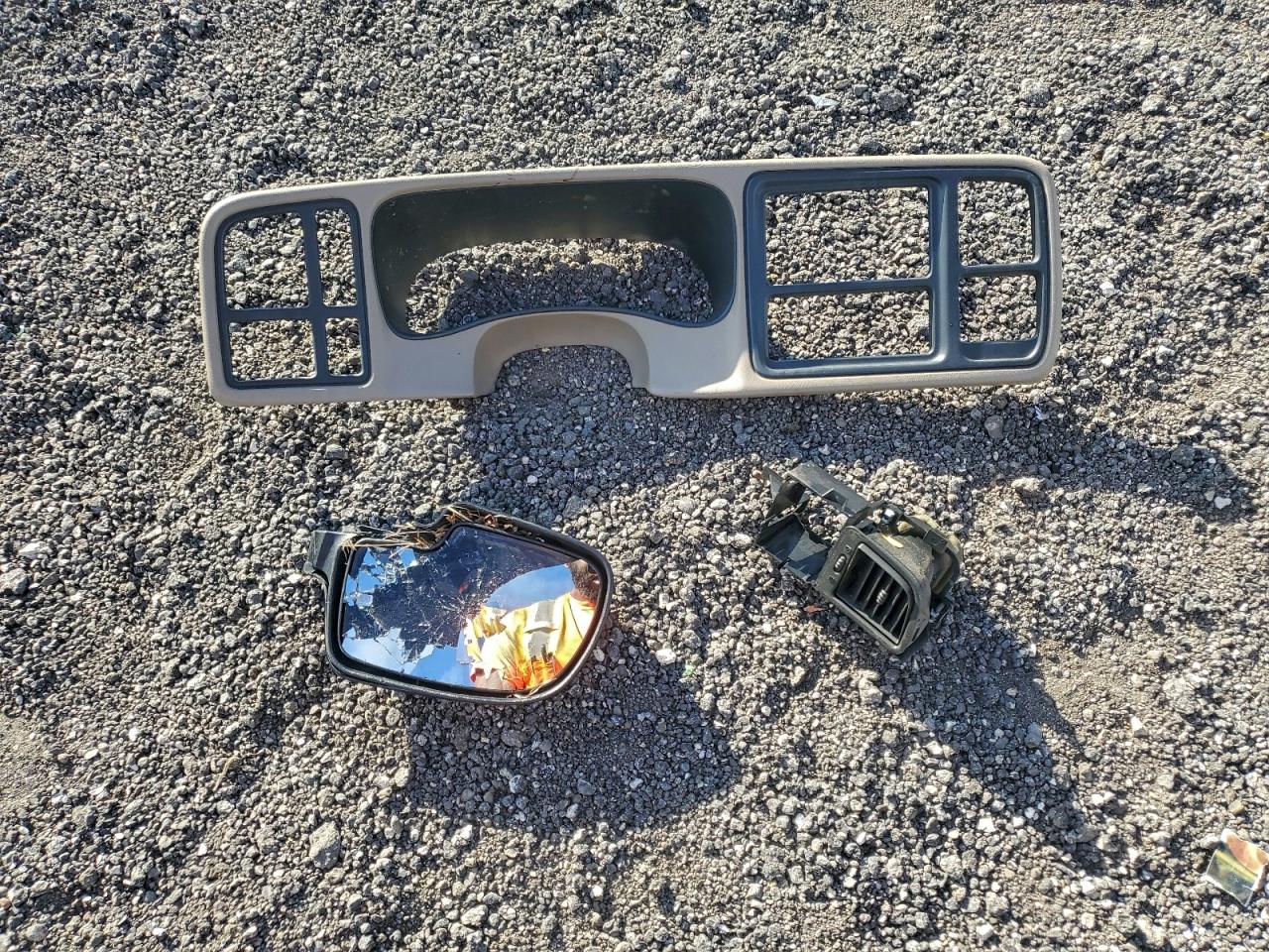 2003 CHEVROLET TAHOE K1500 photo 13