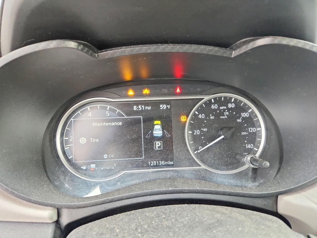 2021 NISSAN VERSA SV photo 17