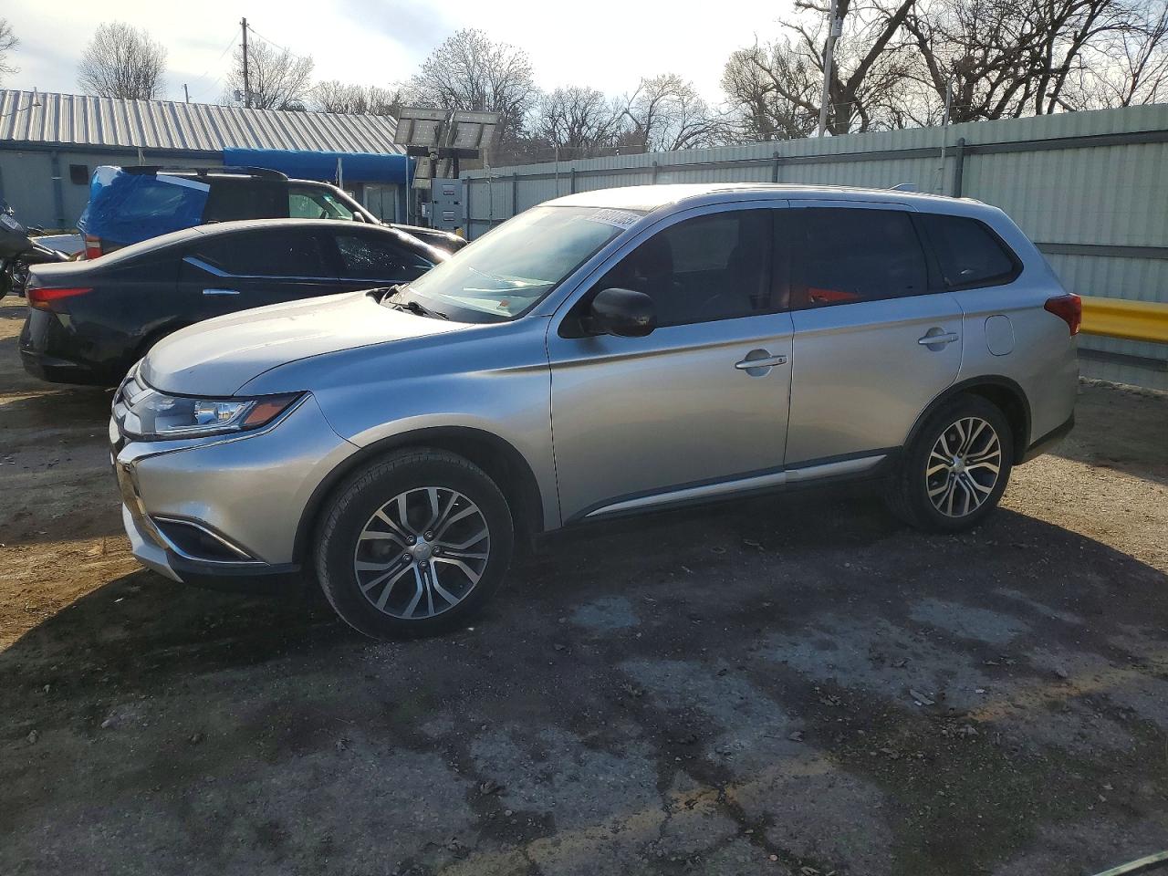 2018 MITSUBISHI OUTLANDER