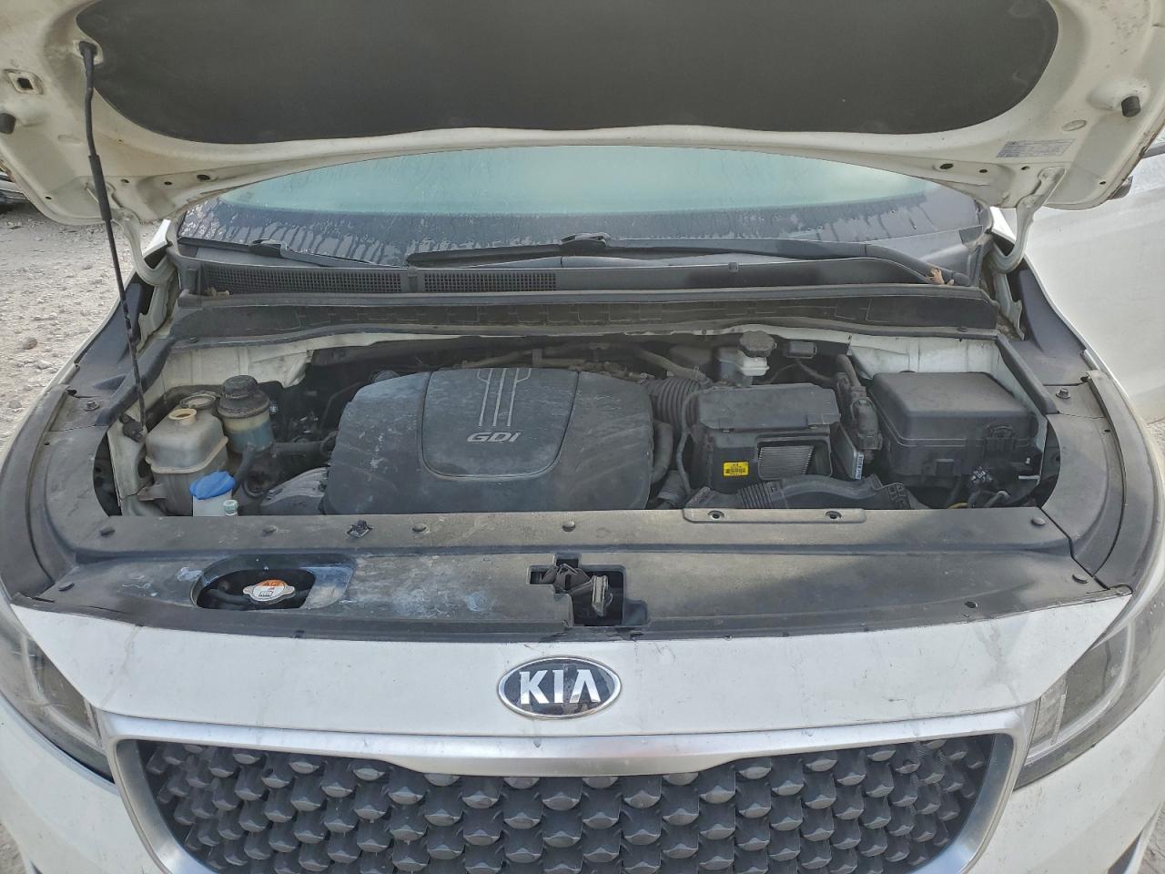 2016 KIA SEDONA LX photo 12