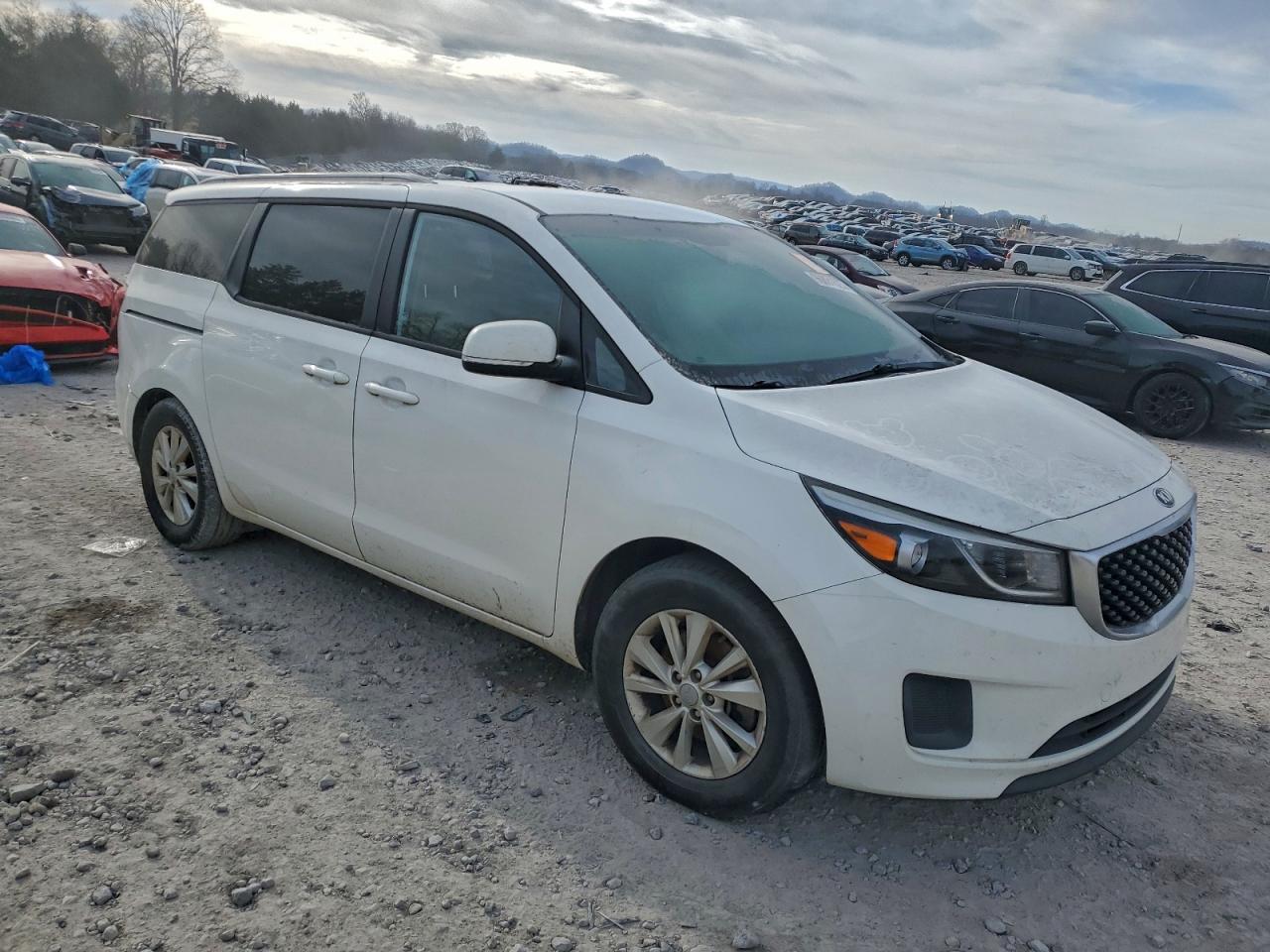 2016 KIA SEDONA LX photo 4