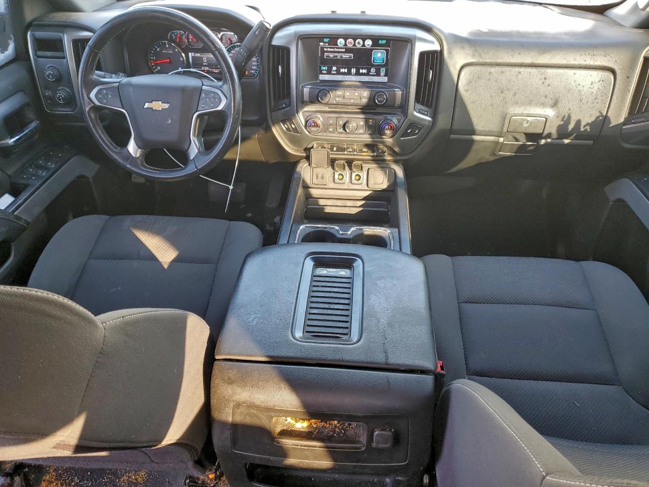 2018 CHEVROLET SILVERADO K1500 LT photo 8
