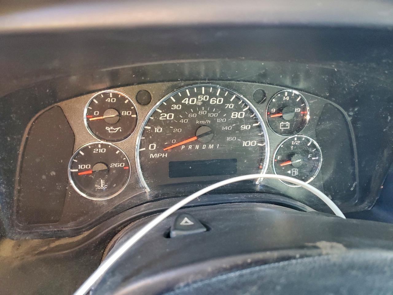 2013 GMC SAVANA G2500 photo 17