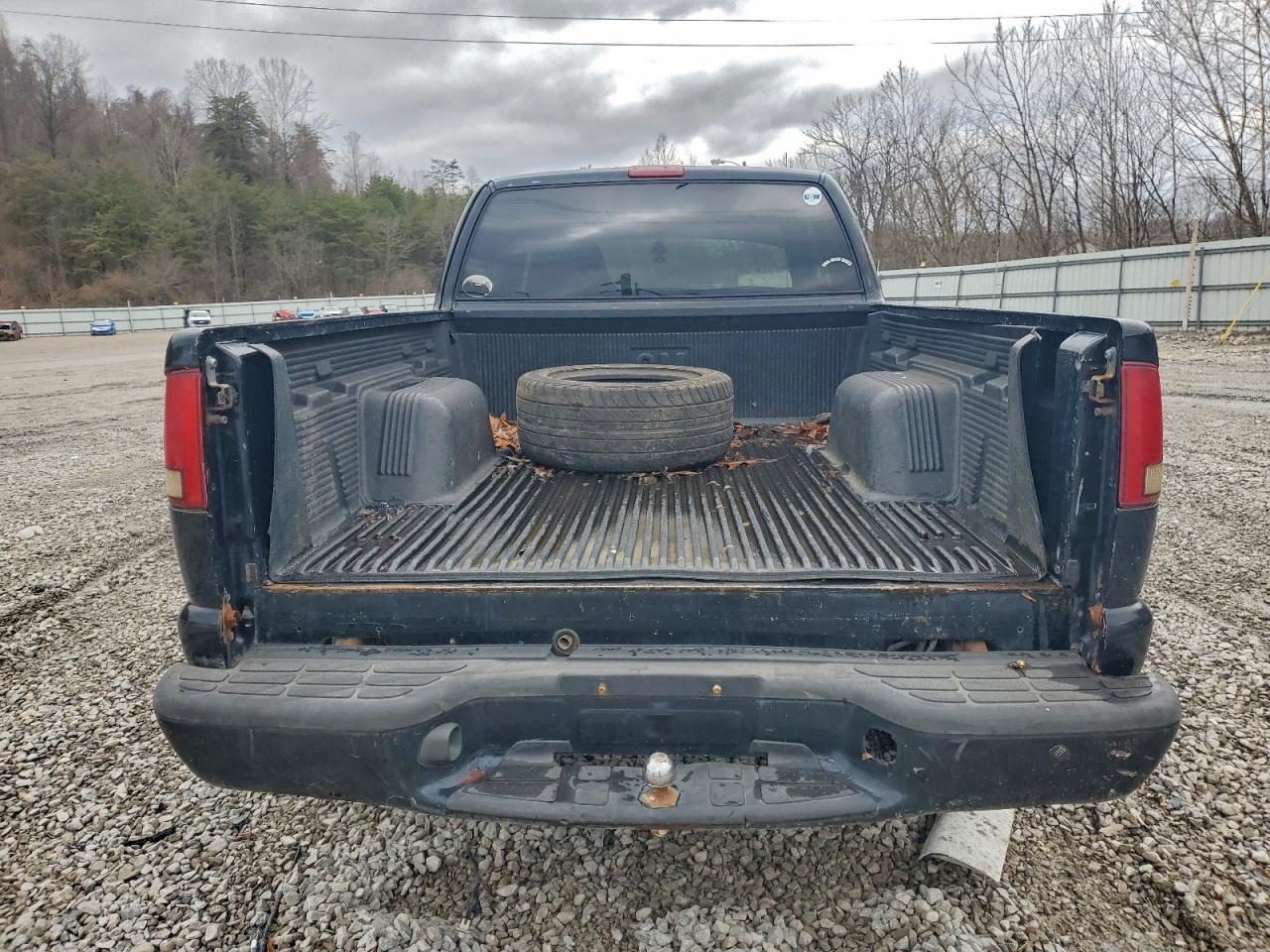 2003 CHEVROLET S TRUCK S10 photo 11