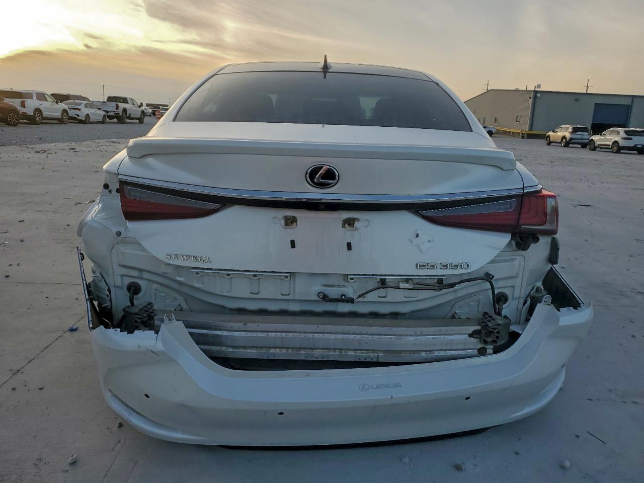 2019 LEXUS ES 350 photo 6