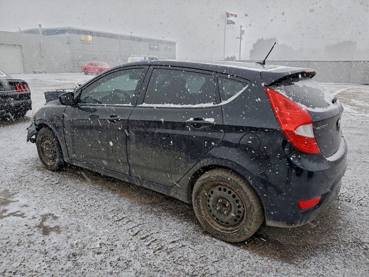 2012 HYUNDAI ACCENT GLS photo 2