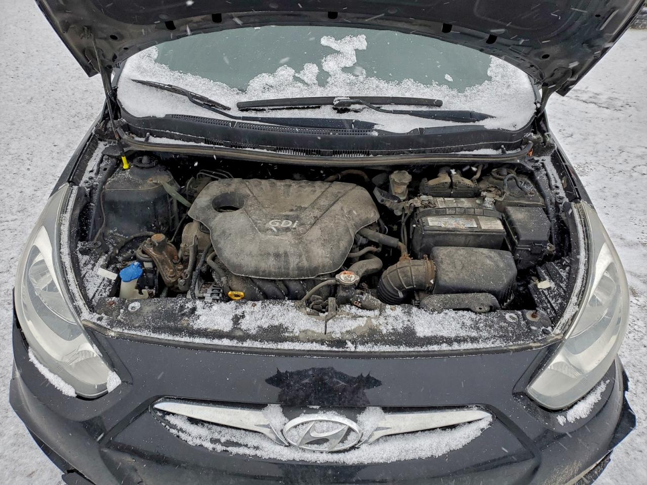 2012 HYUNDAI ACCENT GLS photo 11