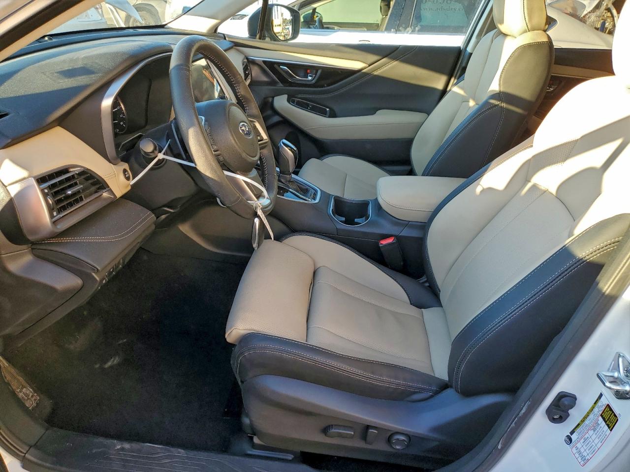 2025 SUBARU OUTBACK LIMITED photo 13