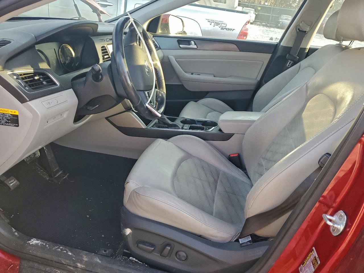 2015 HYUNDAI SONATA SPORT photo 13